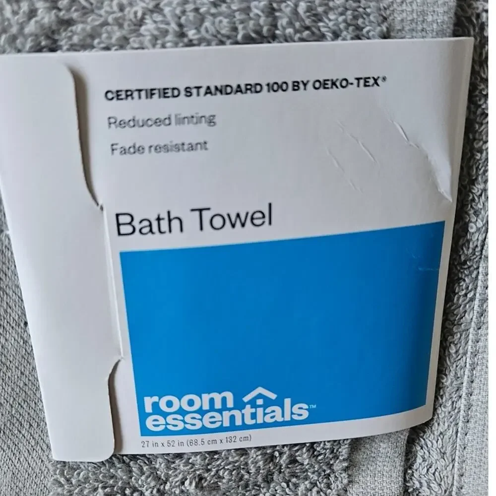 Room Essentials Everyday Bath Towel 27x52  Okeo-Tex Gray Towel